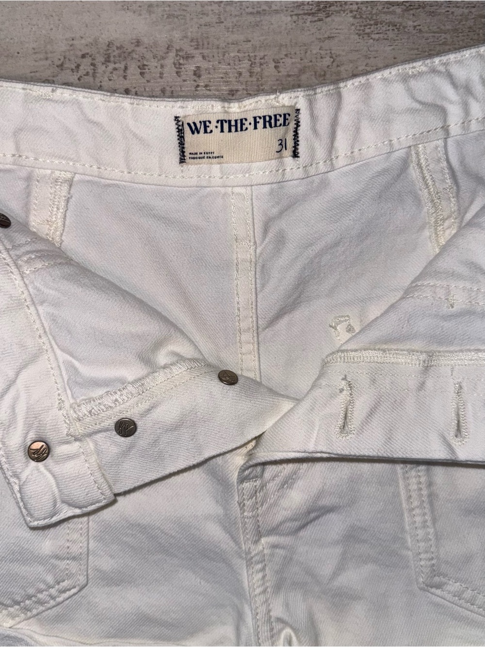 We The Free Beginners Luck Shorts NWT White Low Rise Slouch Denim Shorts Summer - Picture 5 of 13